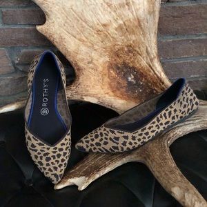 Point toe Rothys size 9.5 Leopard